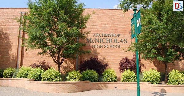 Archbishop McNicholas High School, Ohio, Trung học Mỹ