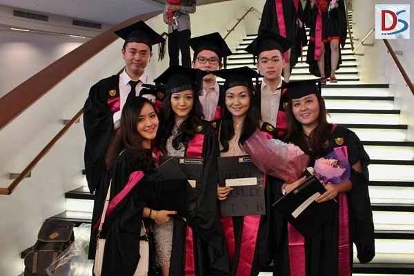 Curtin Singapore Graduates