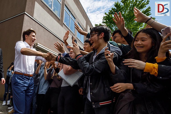 Pinetree Secondary School, trung học Canada