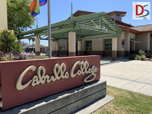 Cabrillo College, California, Mỹ