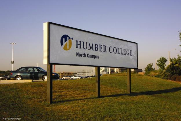 DU HỌC CANADA - GIỚI THIỆU KHU HỌC XÁ North Campus của Học viện HUMBER