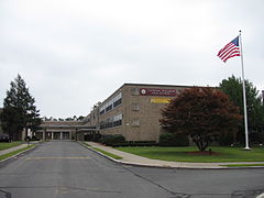 Du học Mỹ - Giới thiệu Trường trung học Cardinal Spellman, Brockton, MA