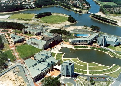 Diploma of Business – Bond University – Du học Úc