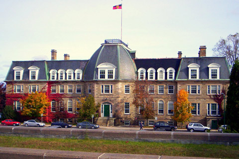 Du học Canada - University of New Brunswick