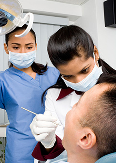 Du học Canada - Dental Assisting - Douglas College