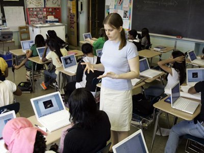 Du học Canada - Đào tạo giáo viên Kinh doanh / Công nghệ - Red River College, Manitoba