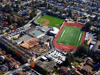 Du học Mỹ - Junipero Serra High School, San Mateo, California