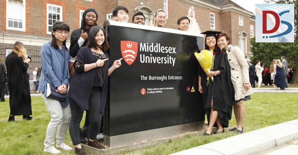 Middlesex London University_Graduates