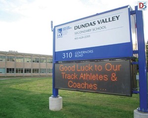 Dundas Valley Secondary School, Du học Canada