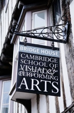 Du học Anh - Tại sao chọn Cambridge School of Visual & Performing Arts?
